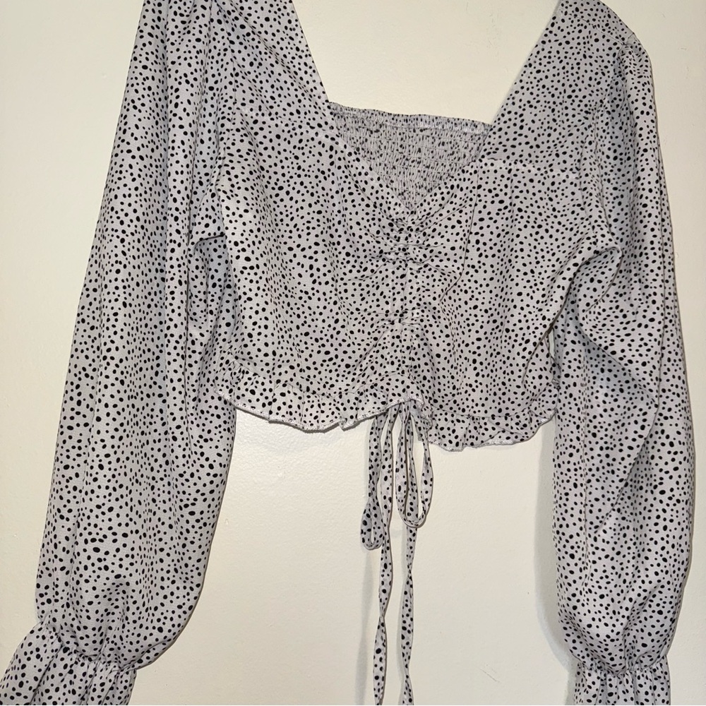 White Spotted Long Sleeve Smocked Crop Blouse - Picture 2 of 4